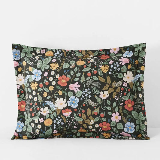Strawberry Fields Classic Cool Cotton Percale Sham - Black Multi, Standard