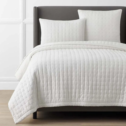 Tufted Stitch Velvet Quilt - White, King/Cal. King